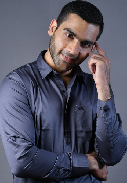 Men Solid Grey Slim Fit Casual Shirt