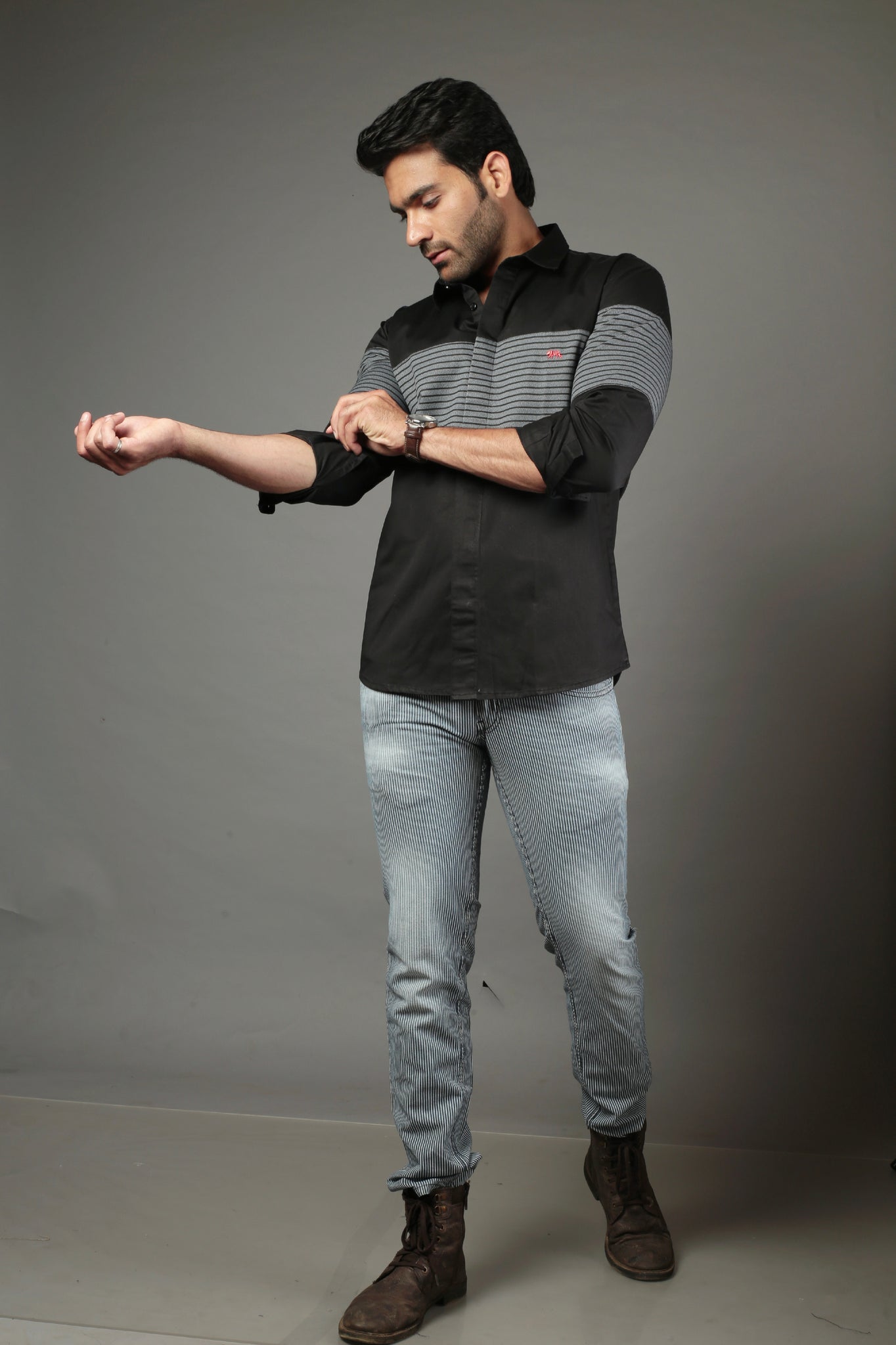 Black & Black lines diagonal Slim Fit Casual Shirt