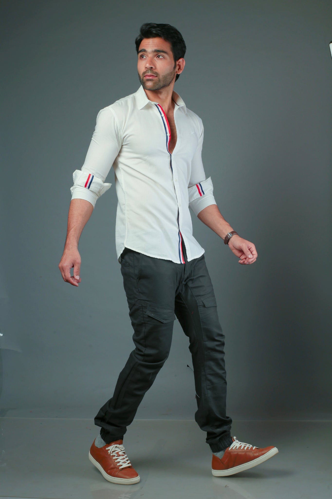 Men Solid White With lace Strip Slim Fit Casual Shirt