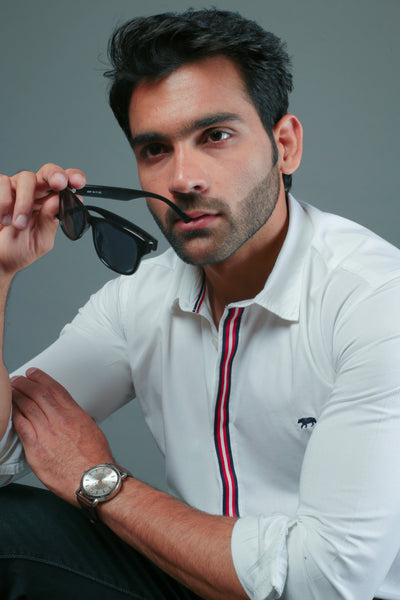 Men Solid White color with lace strip Slim Fit Casual Shirt