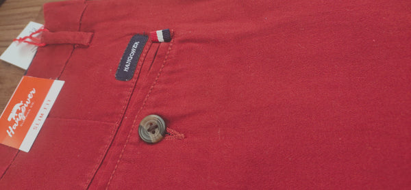 Maroon solid chinos