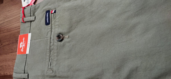Mens Green Solid Color Chinos