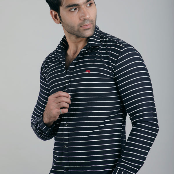 Men black and white diagonal Stripe Slim Fit Casual Shirt