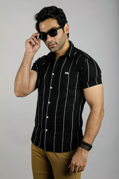 Black lines Half Sleeves Slim Fit Casual Shirt