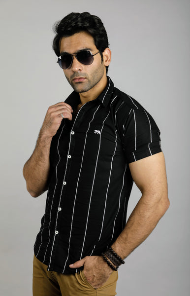 Black lines Half Sleeves Slim Fit Casual Shirt