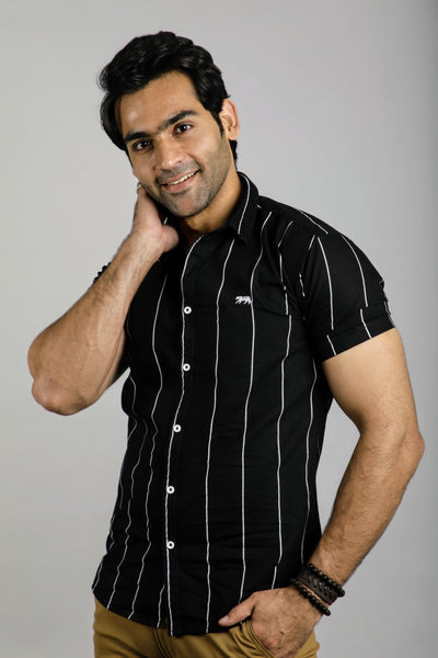Black lines Half Sleeves Slim Fit Casual Shirt