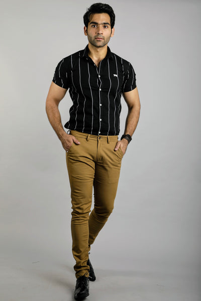 Black lines Half Sleeves Slim Fit Casual Shirt