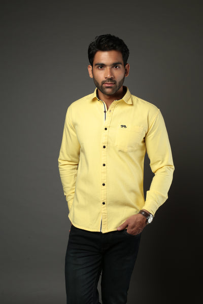 Men Solid Color Yellow Slim Fit Casual Shirt