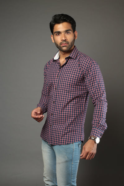 Men Small Checks Slim Fit Casual Shirt